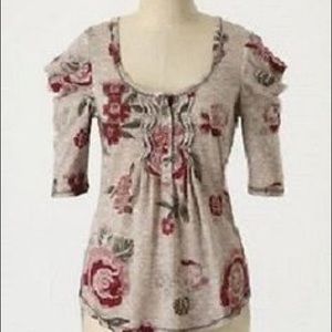 Anthropologie C Keer Grey Floral Dressing Room Top
